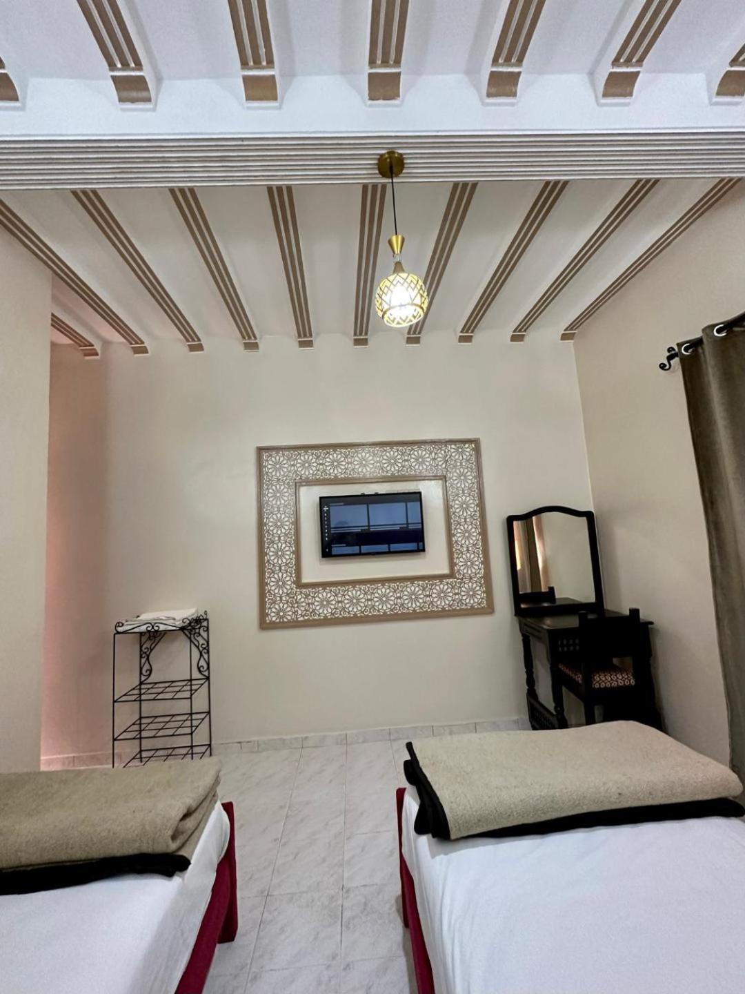 Hotel Zaghro Tajda Bagian luar foto