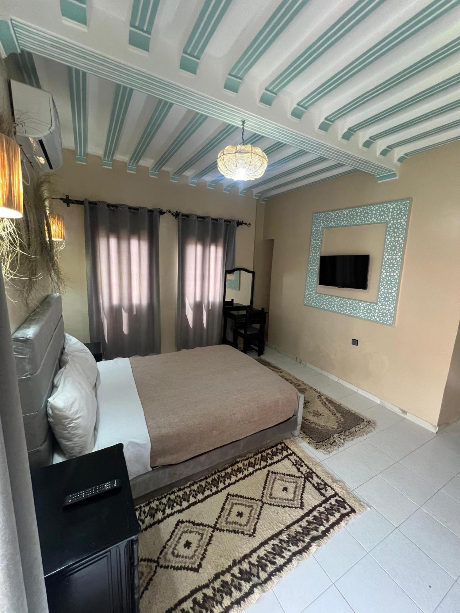 Hotel Zaghro Tajda Bagian luar foto